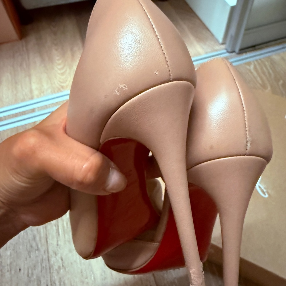Christian Louboutin IRIZA 100mm NAPPA Women's Tan Pumps - Picture 6 of 7